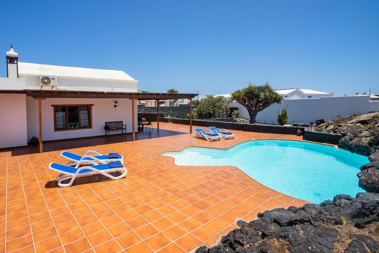 Вилла Casa Lola Lanzarote Piscina Climatizada Y Wifi Free Сан-Бартоломе Экстерьер фото
