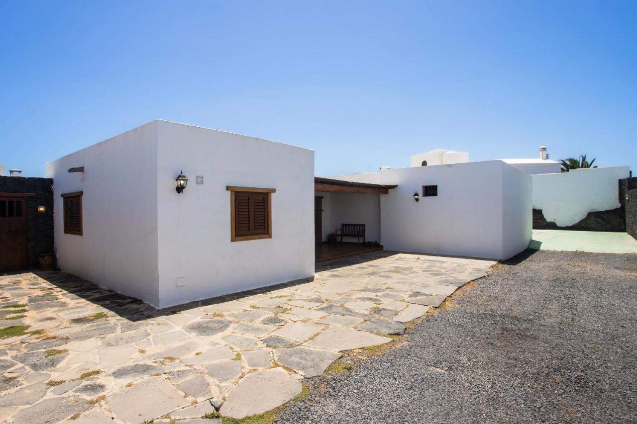 Вилла Casa Lola Lanzarote Piscina Climatizada Y Wifi Free Сан-Бартоломе Экстерьер фото