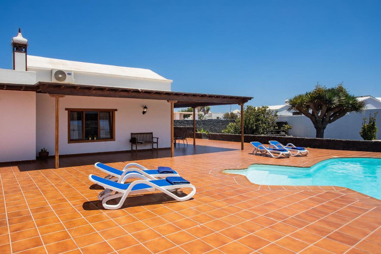 Вилла Casa Lola Lanzarote Piscina Climatizada Y Wifi Free Сан-Бартоломе Экстерьер фото